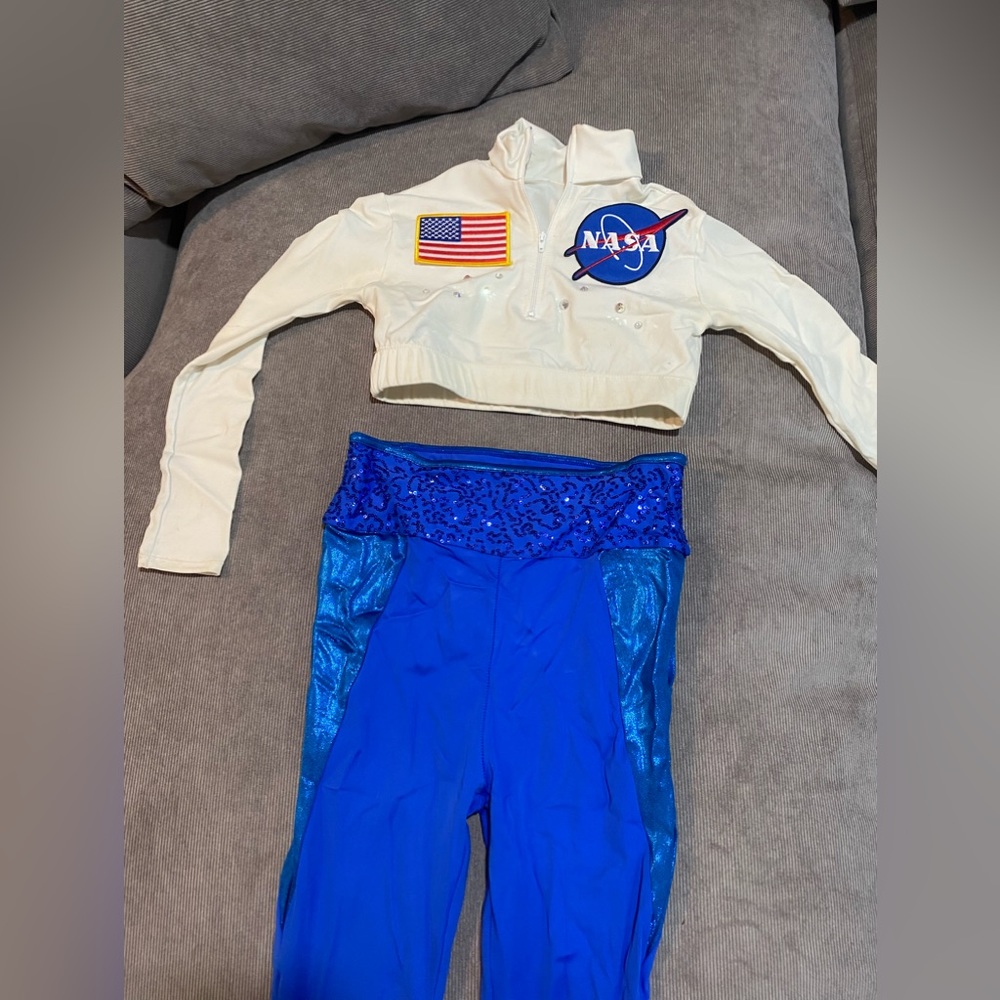 NASA astronaut dance/Halloween costume